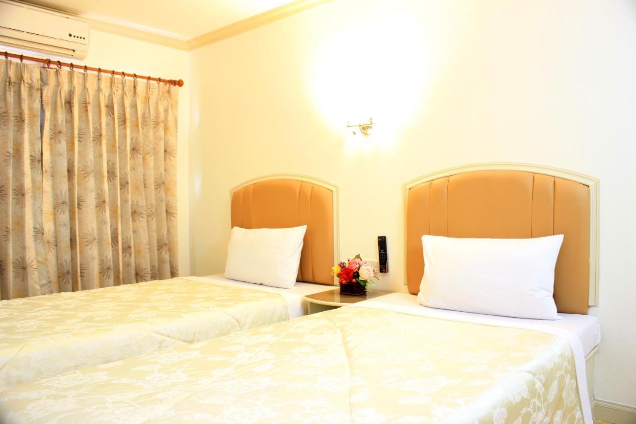 P.A. Ville Hotel Nakhon Sawan Exteriör bild